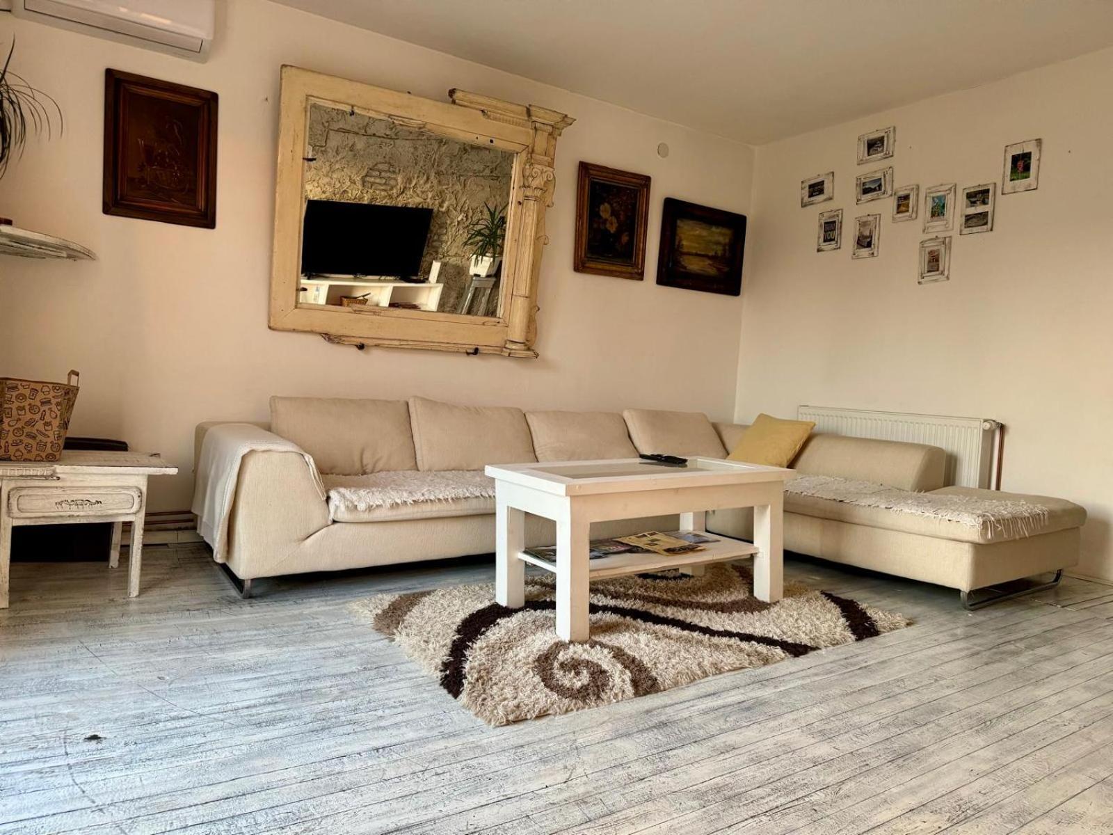 Apartmán Mala Oaza Čačak Exteriér fotografie